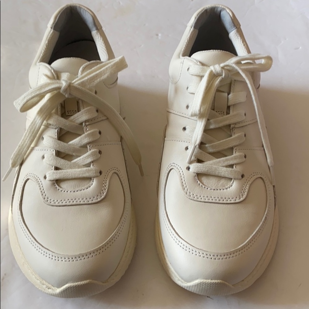 Everlane sneakers
